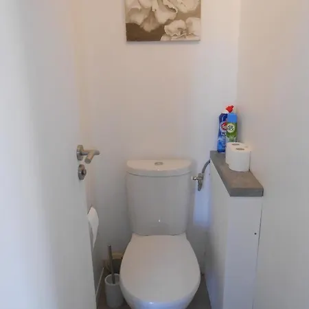 Agreable Et Confortable Studio Centre Les Bains Parking Calme Ensoleille Διαμέρισμα *