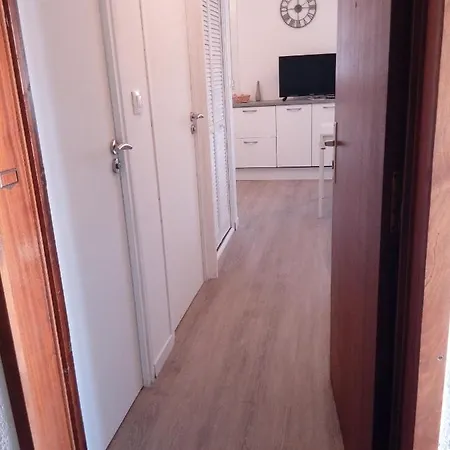 Agreable Et Confortable Studio Centre Les Bains Parking Calme Ensoleille Διαμέρισμα